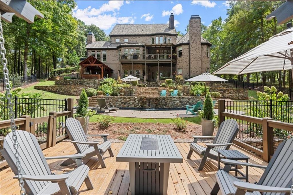 411 River Bluff Lane