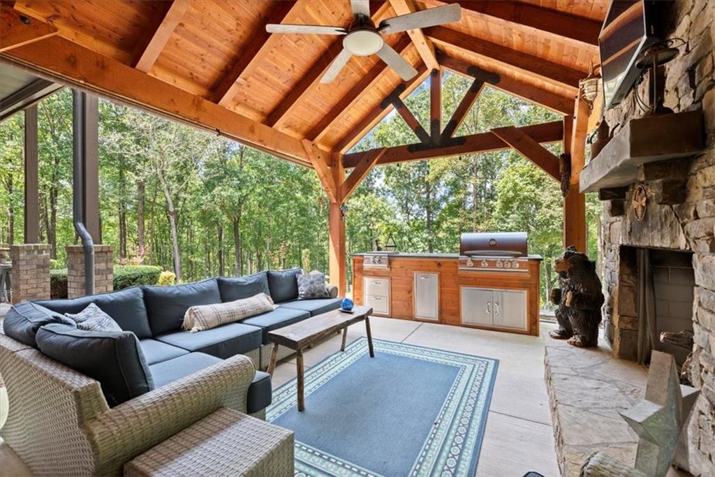 411 River Bluff Lane