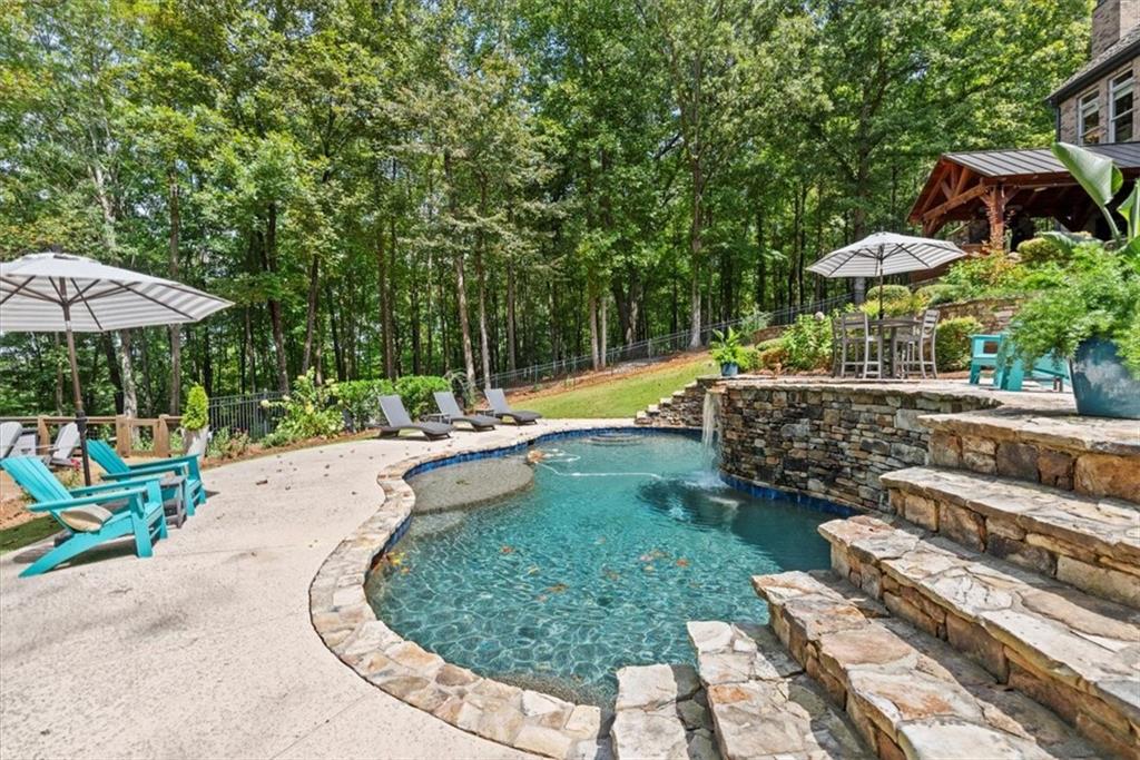 411 River Bluff Lane