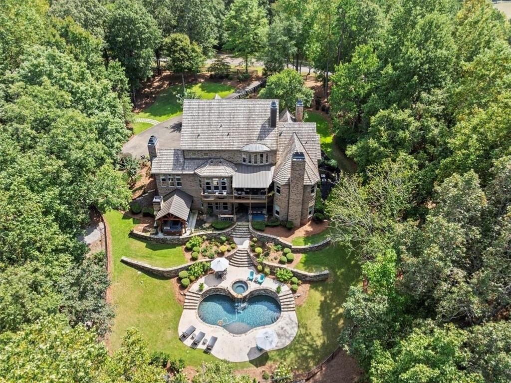 411 River Bluff Lane