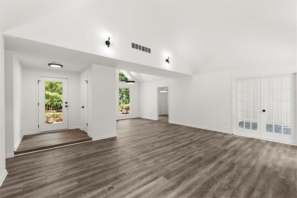2116 N Sound Trail