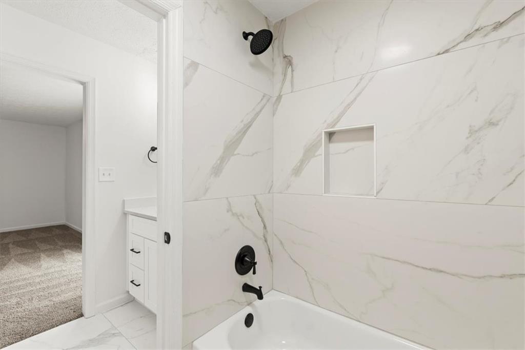 2116 N Sound Trail