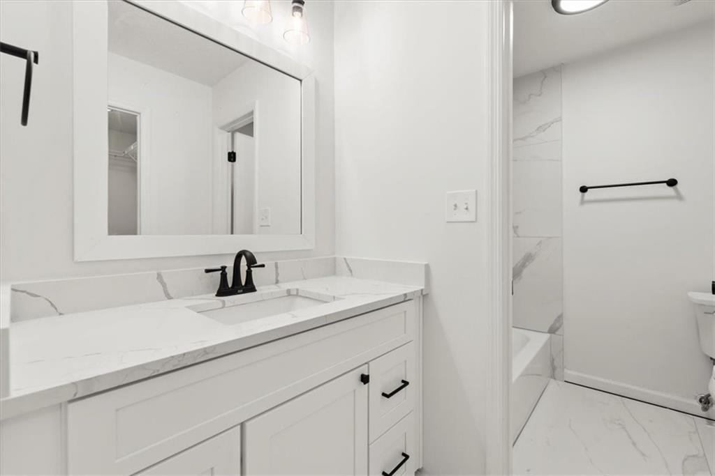 2116 N Sound Trail