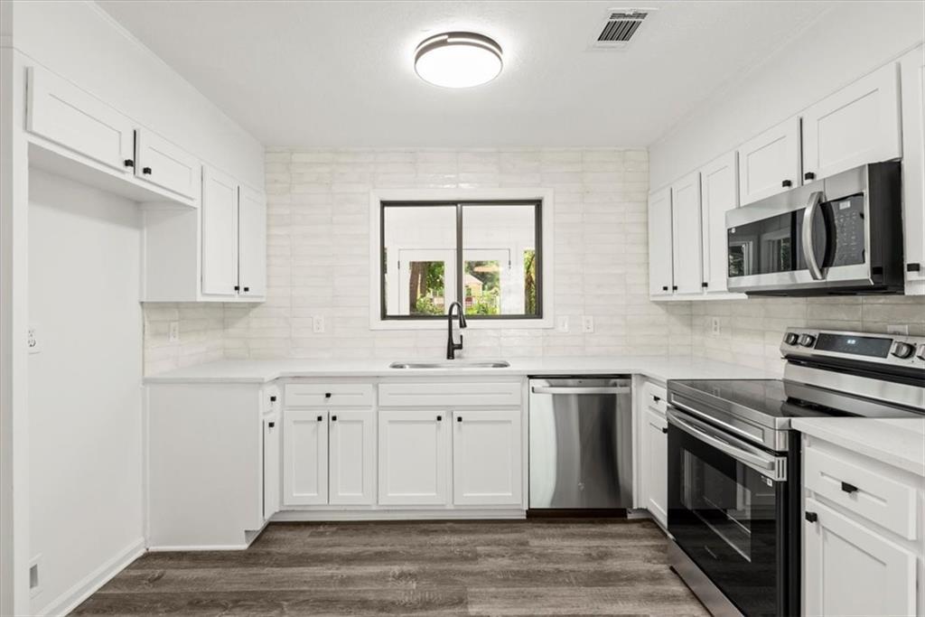 2116 N Sound Trail