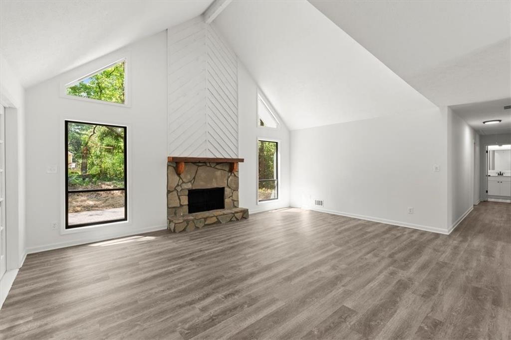 2116 N Sound Trail