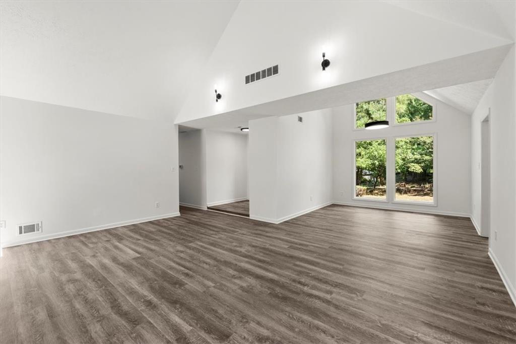 2116 N Sound Trail