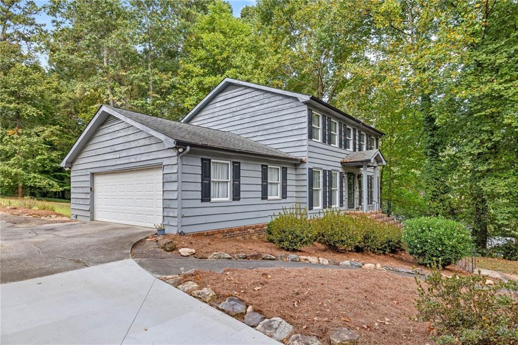 2254 Pine Point Drive