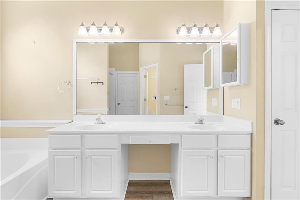 3326 Rose Garden Court