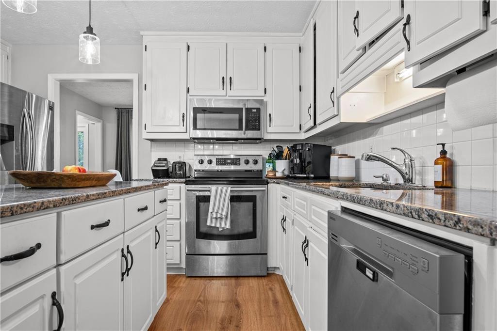 3158 VICTORIA RIDGE Drive