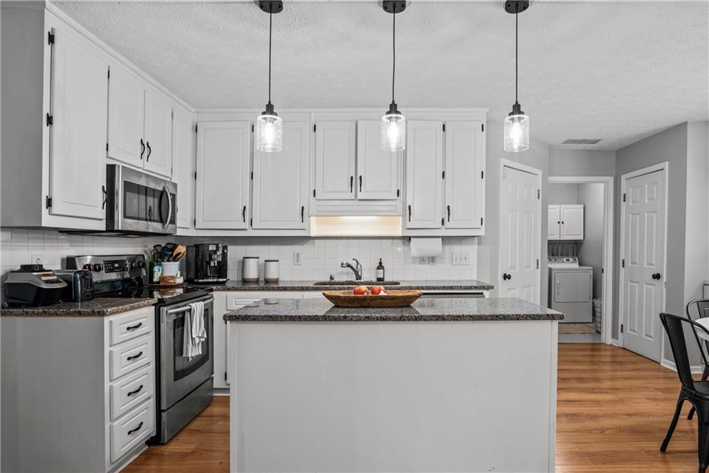 3158 VICTORIA RIDGE Drive