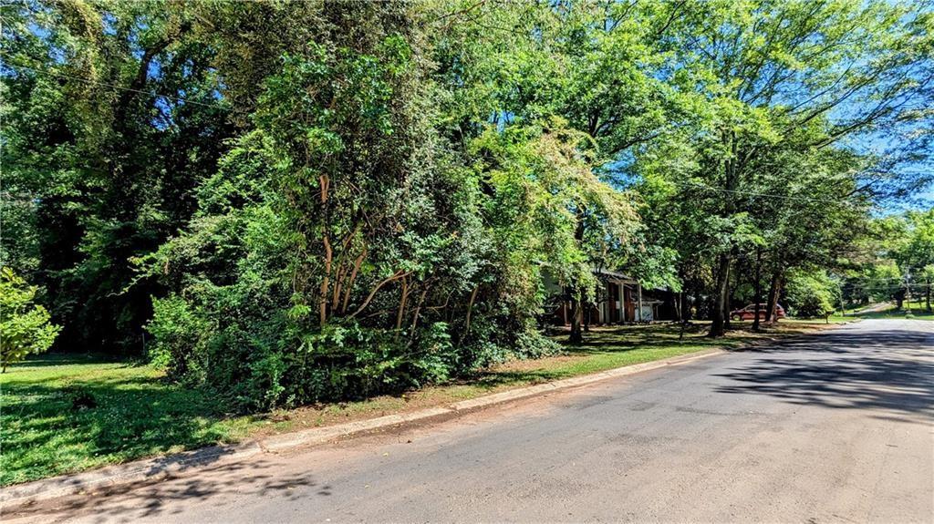 1325 Cedar Heights Drive