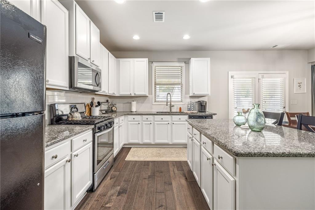 6109 Summerall Circle