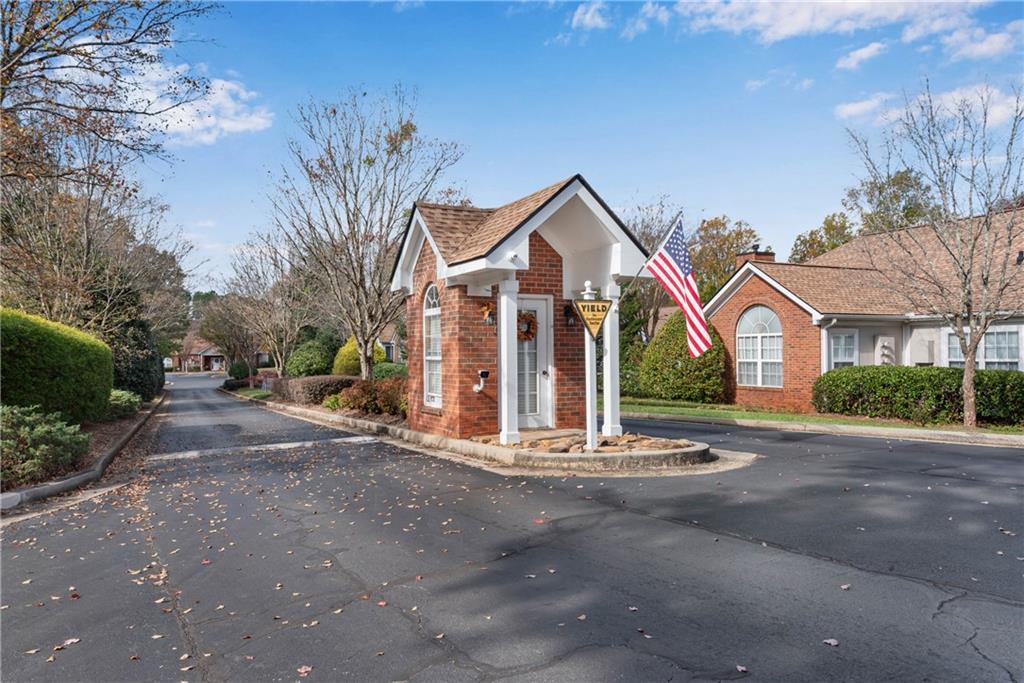 4022 Vineyards Lane