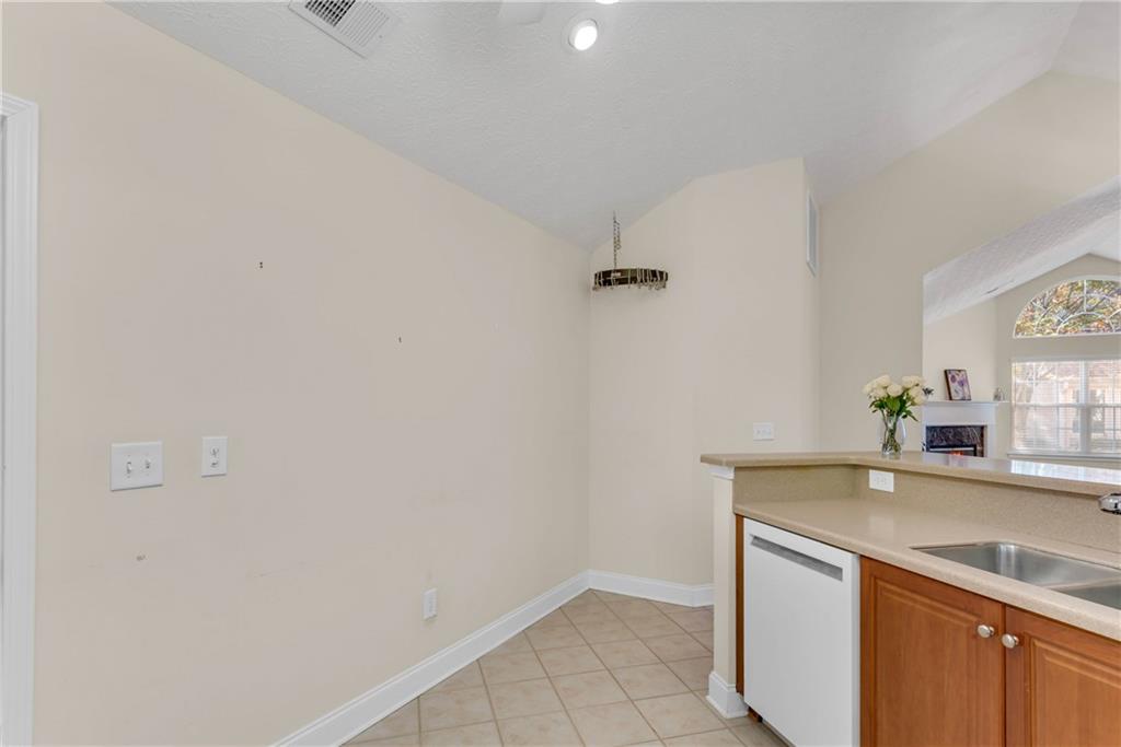 4022 Vineyards Lane
