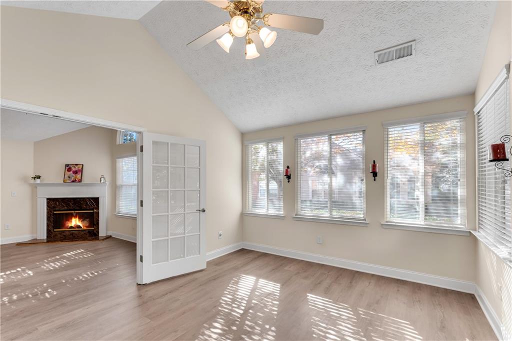 4022 Vineyards Lane