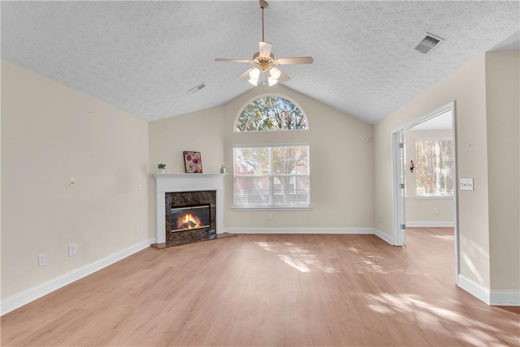 4022 Vineyards Lane