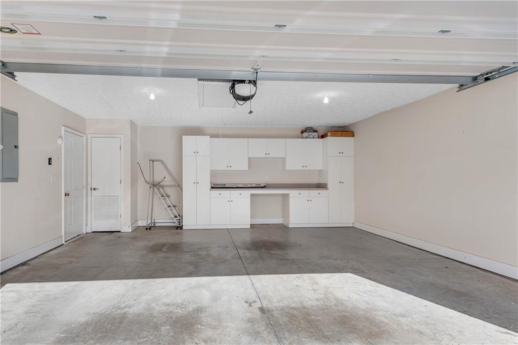 4022 Vineyards Lane
