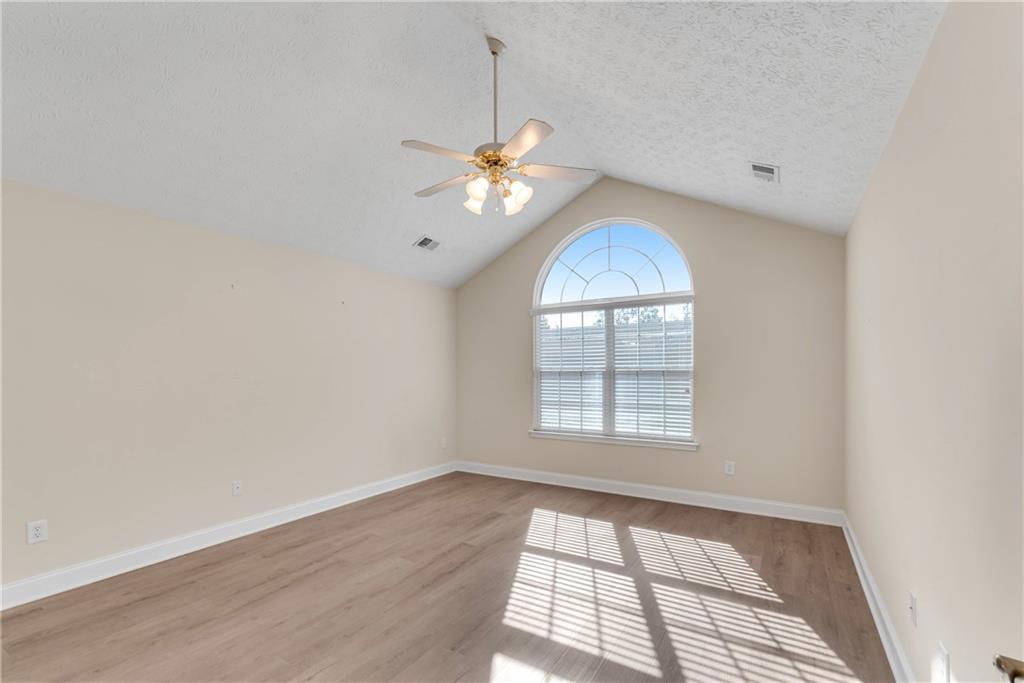 4022 Vineyards Lane