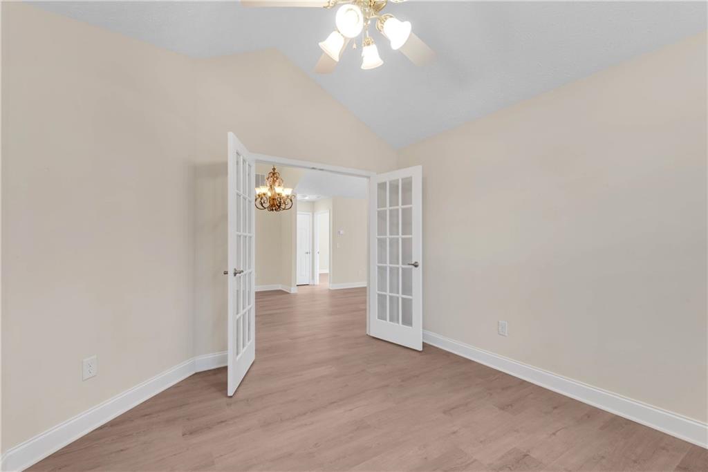 4022 Vineyards Lane