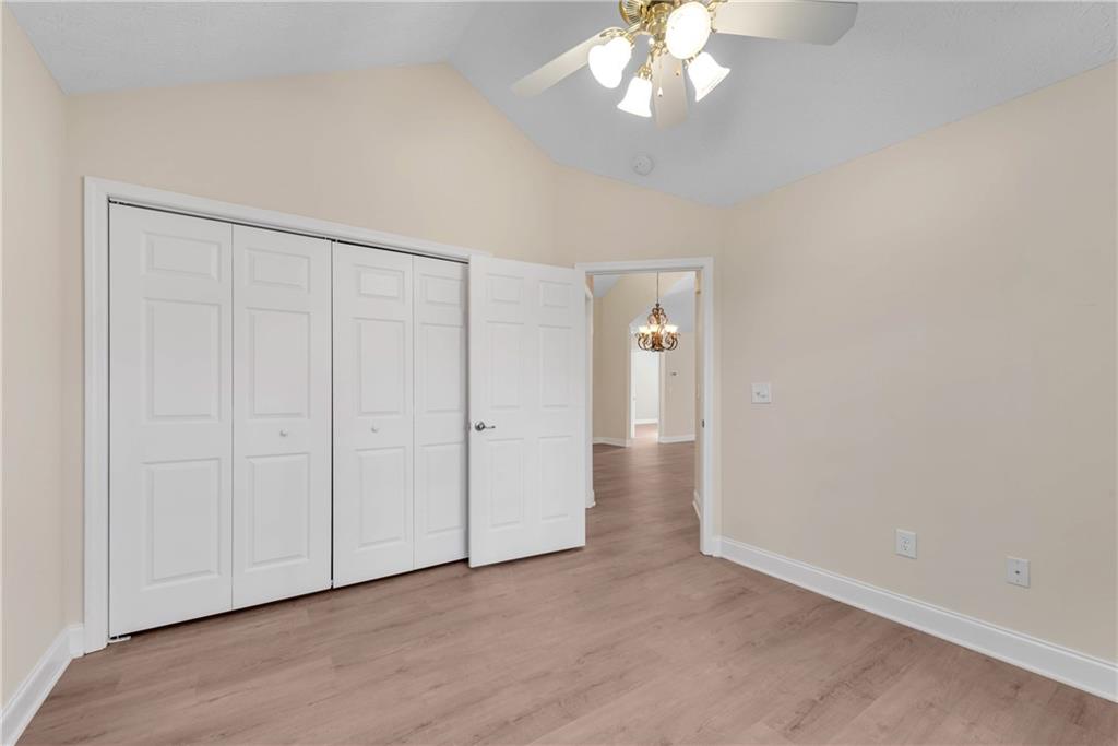 4022 Vineyards Lane