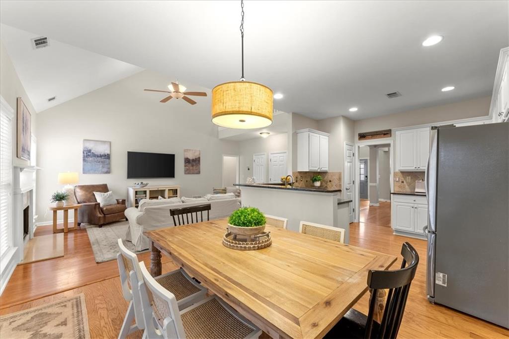 2252 Rosemoore Walk