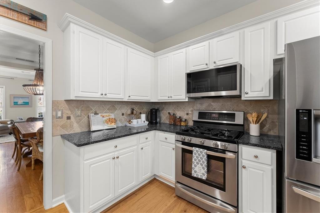 2252 Rosemoore Walk