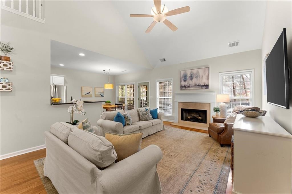 2252 Rosemoore Walk