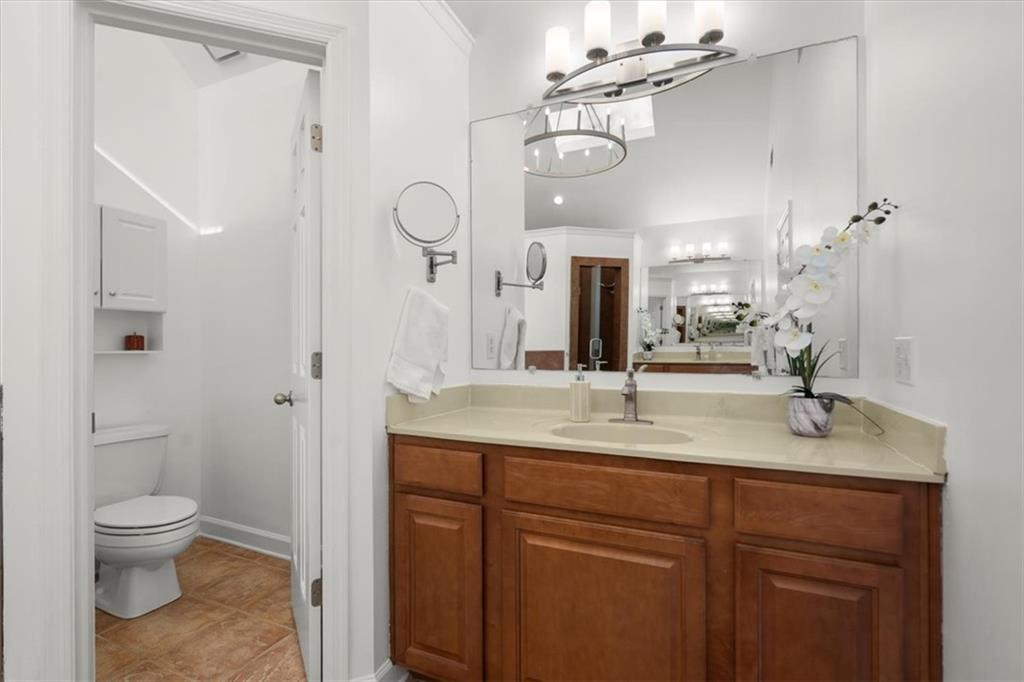 4354 Summit View