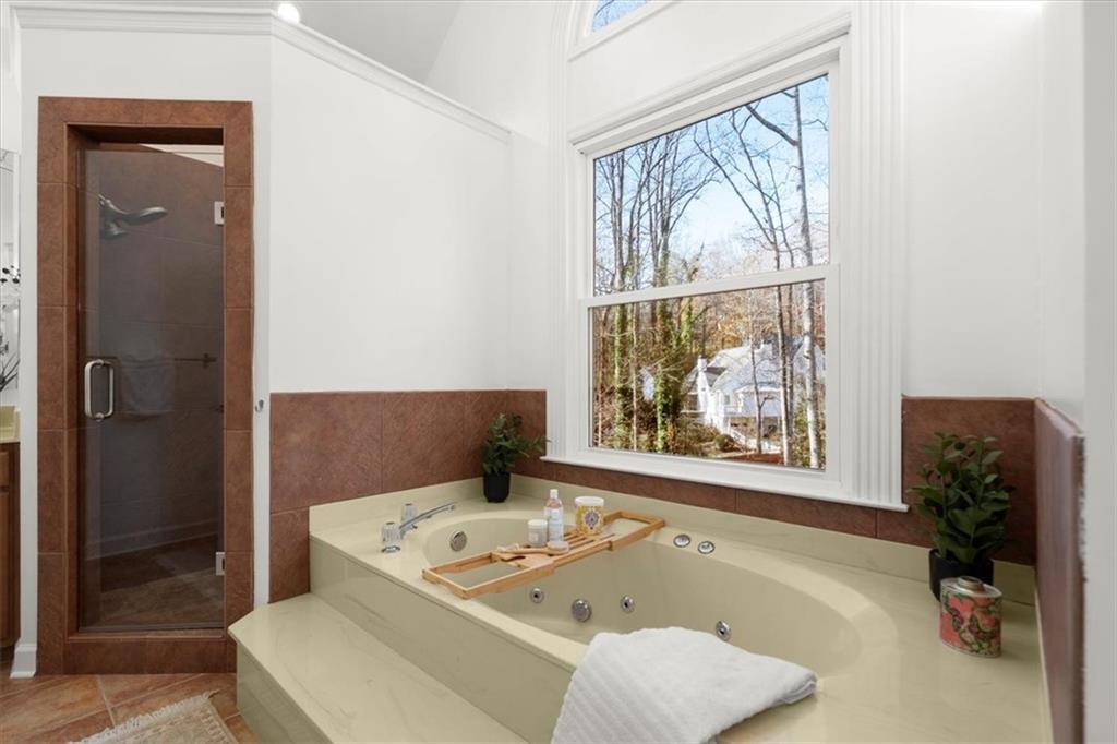 4354 Summit View