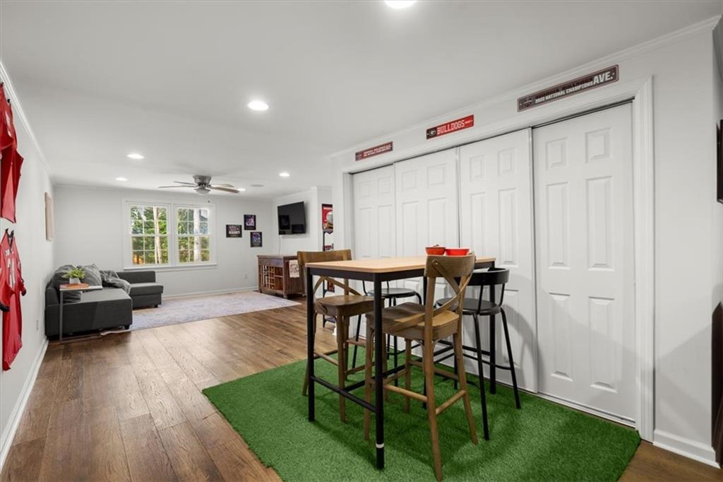 4354 Summit View
