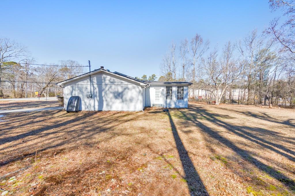 1506 McIntosh Road