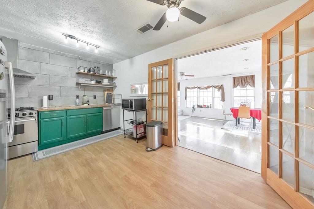 1506 McIntosh Road