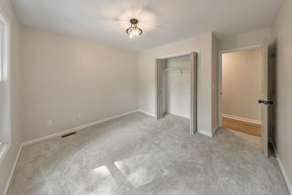 115 Wooddale Lane