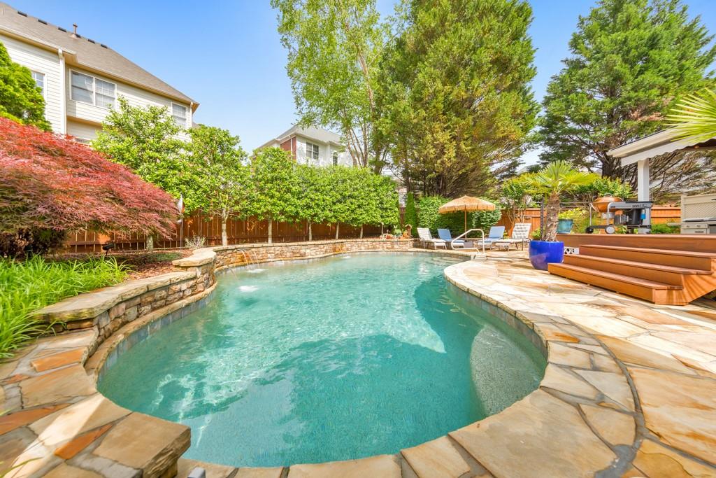 1250 Rosette Way