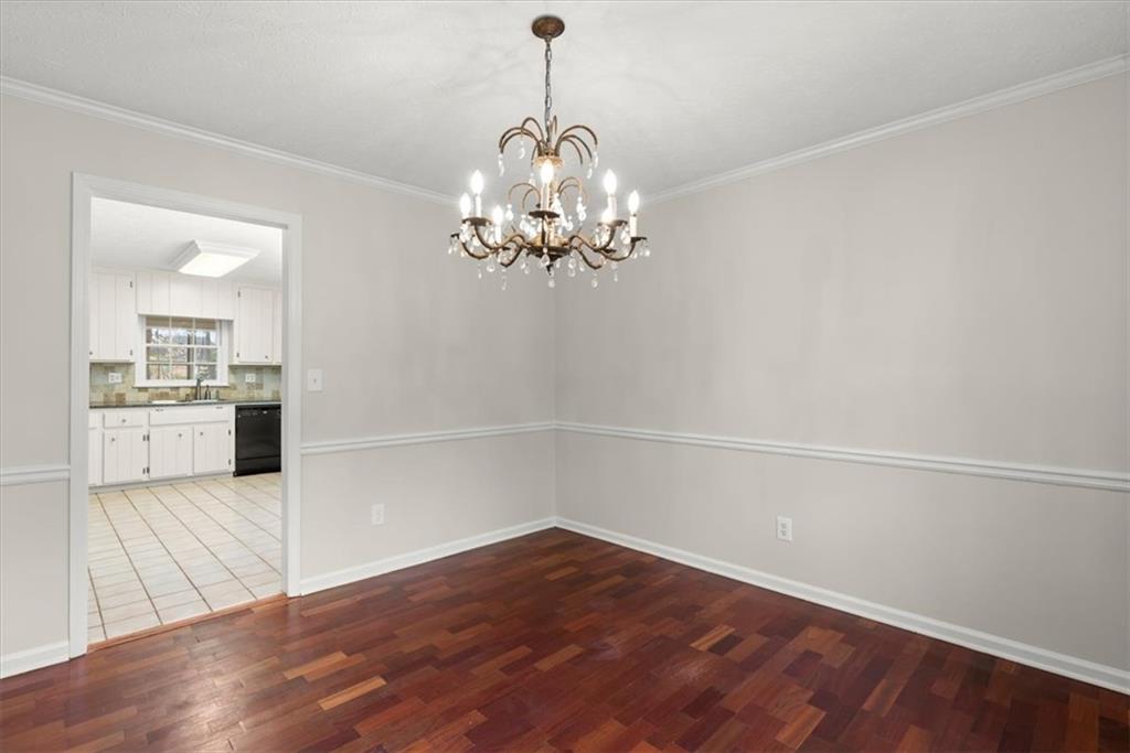 3284 Devaughn Drive NE