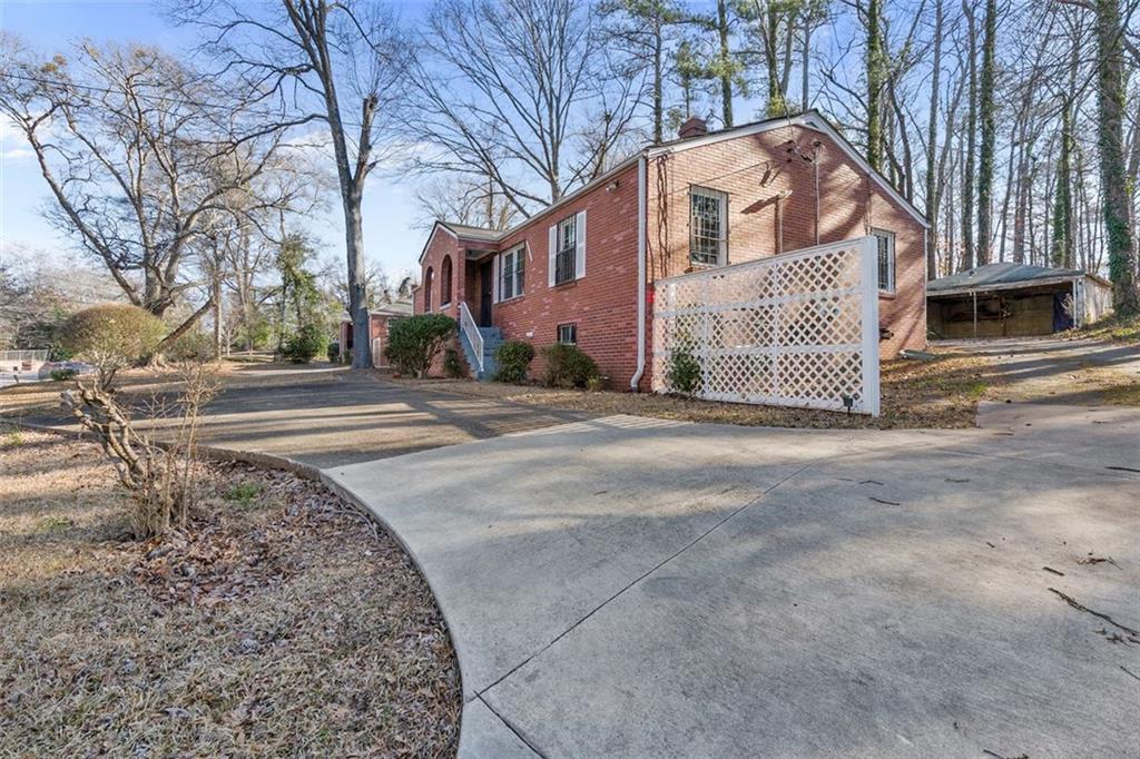 162 FAIRBURN Road SW
