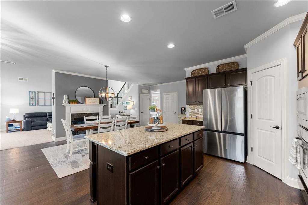 6232 Brookshire Court