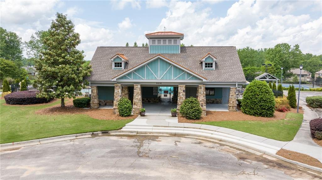 6232 Brookshire Court