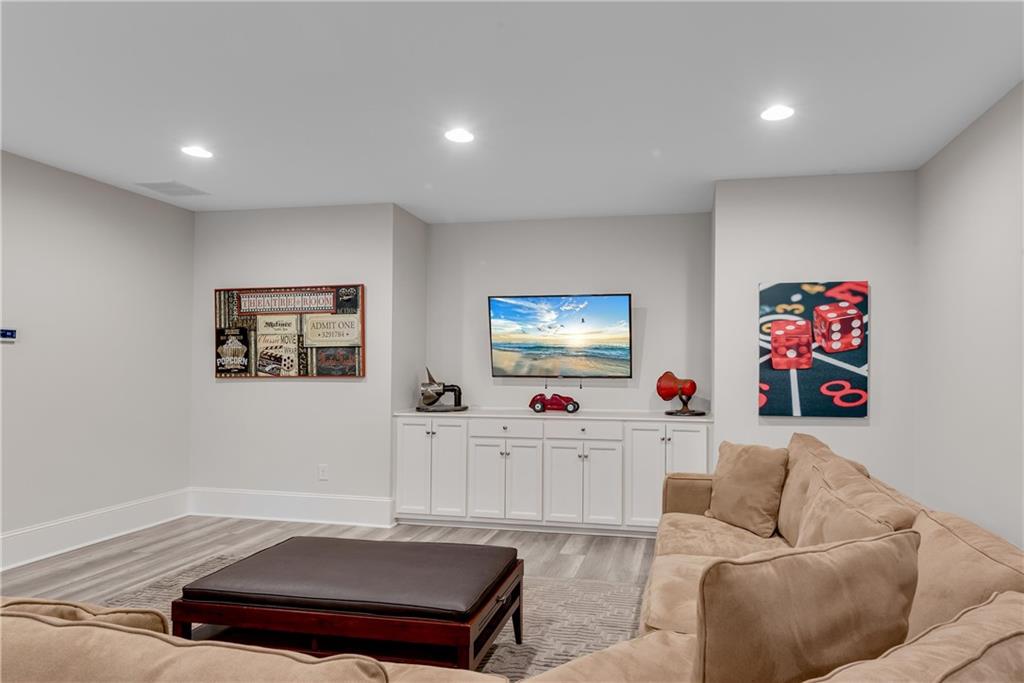 4850 Kentwood Drive
