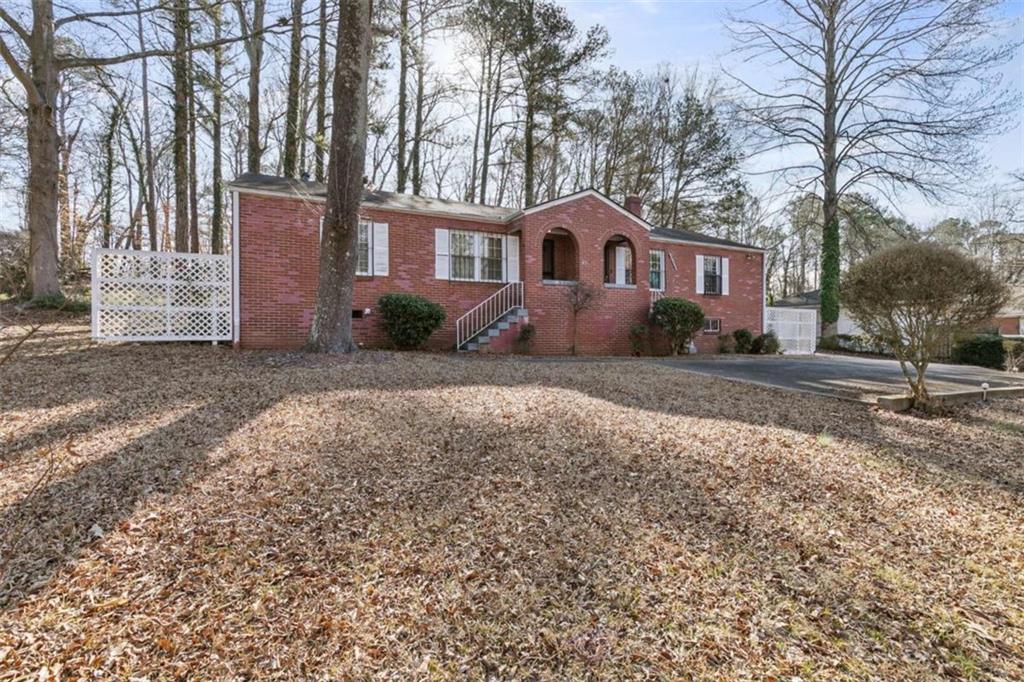 162 FAIRBURN Road