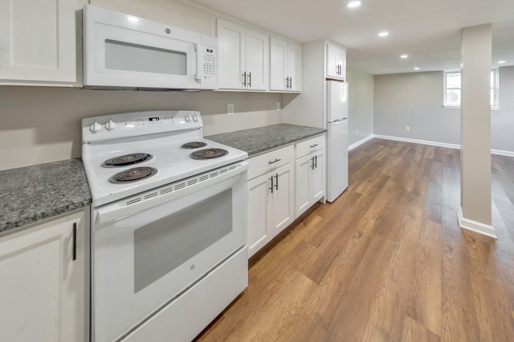 33 Mchenry Drive SW Unit B