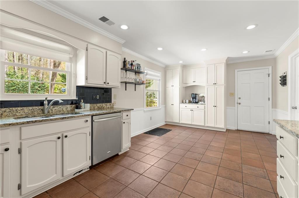 4496 Windsor Oaks Drive