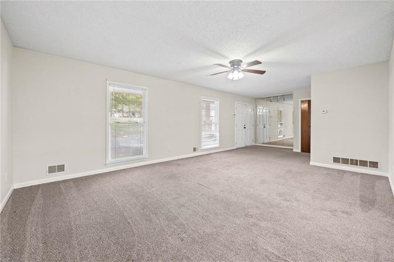 235 Shallowford Road NW