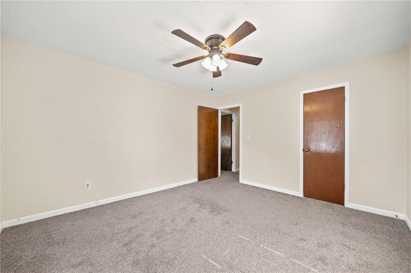 235 Shallowford Road NW