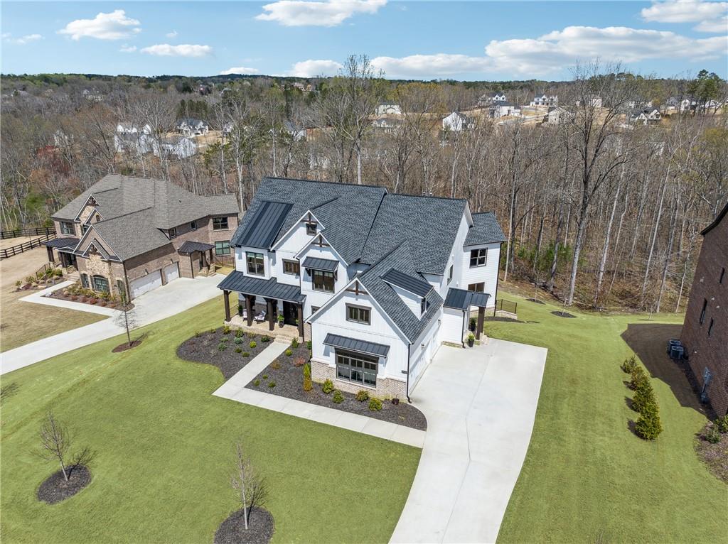 13415 Bishops Court