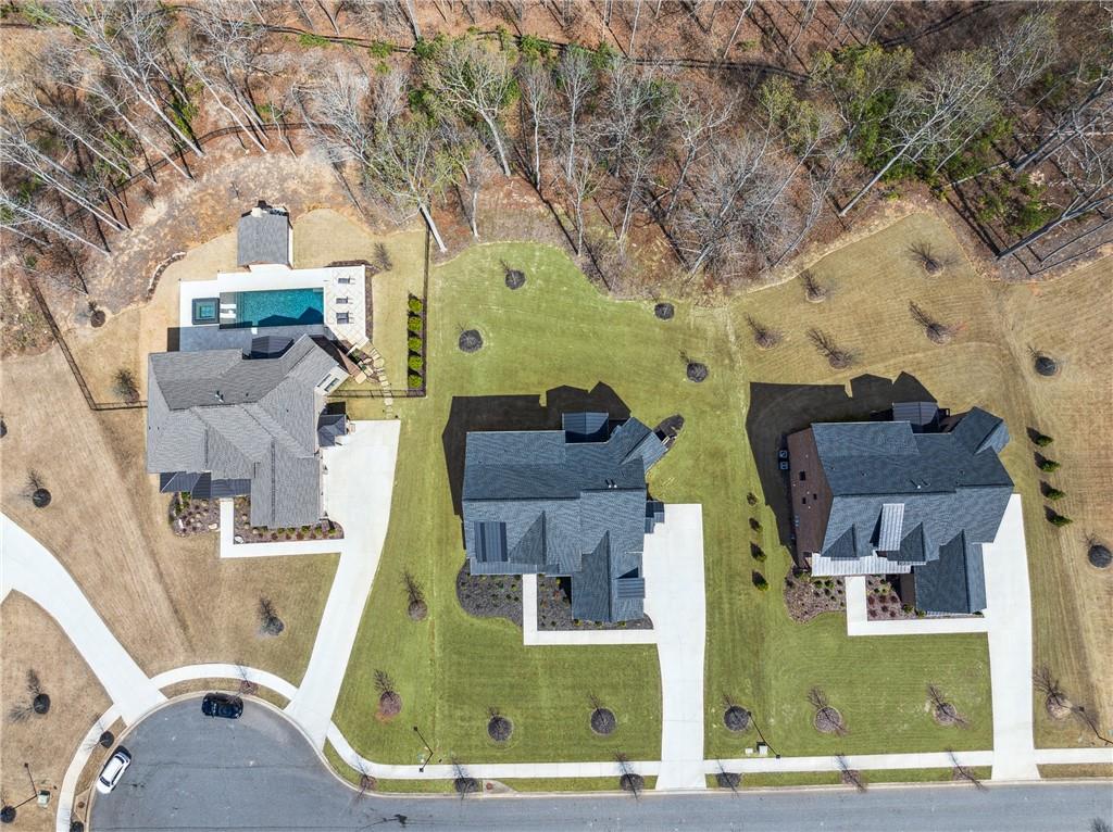 13415 Bishops Court