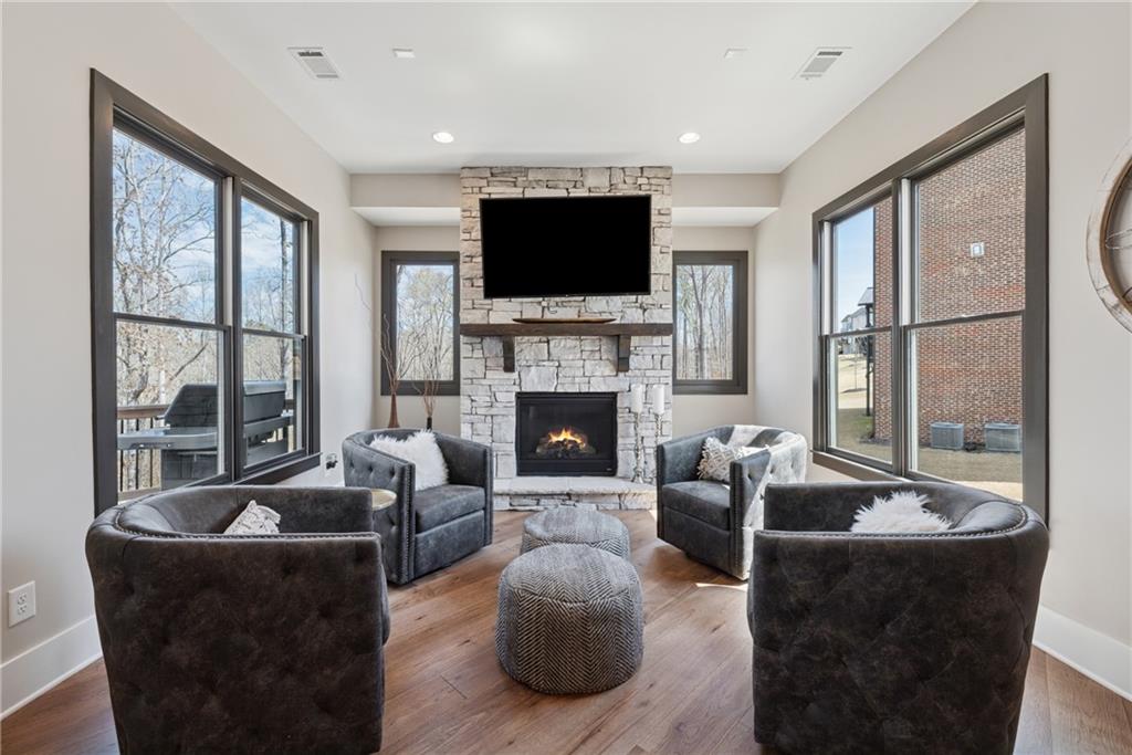 13415 Bishops Court