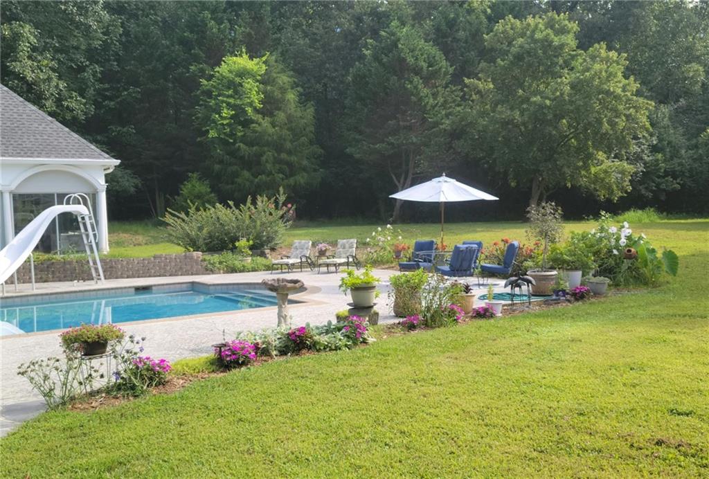 500 Floyd Road NE