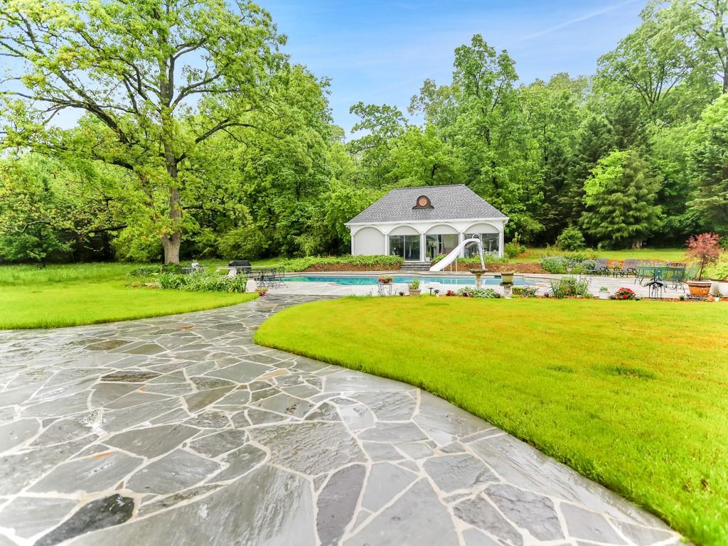 500 Floyd Road NE