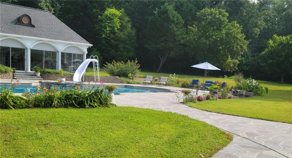500 Floyd Road NE
